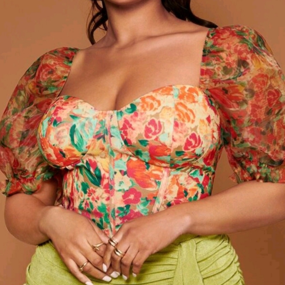 Plus Size Floral Print Top